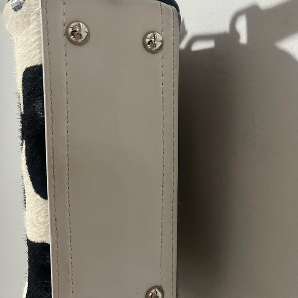 Von Dutch Authentic Small Bowling Bag Design Cow Print With Strap - Picture 4 of 8